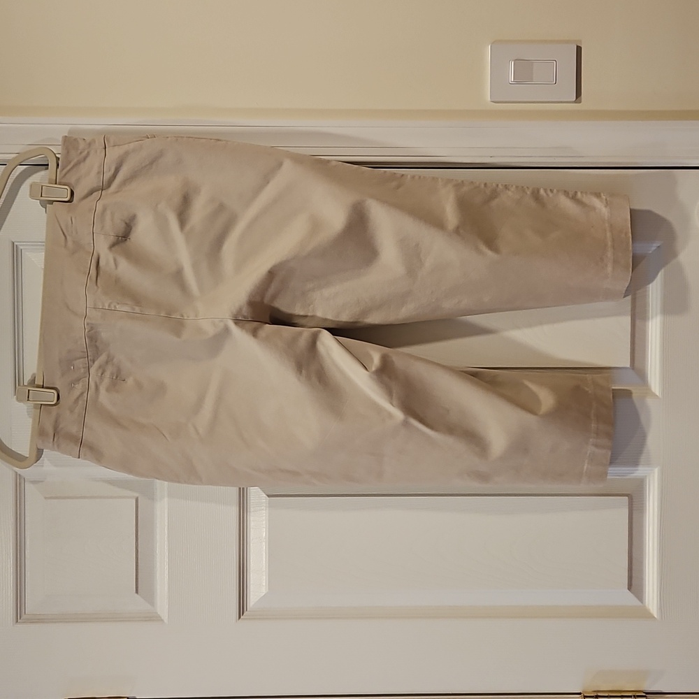Chico's Perfect Stretch Capri Pants, 2.5 EUC - Picture 3 of 5